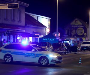19.06.2022., Zagreb - Teska prometna nesreca na zagrebackoj Ilici prije skretanja za Kustosijansku. Promet Ilicom u oba smjera je zatvoren. Policijski ocevid u tijeku. 
 Photo: Goran Stanzl/PIXSELL