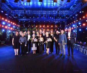 19.6.2022., Zagreb - Dodjela nagrade Vladimir Nazor za najbolja umjetnicka ostvarenja u 2021. Dobitnici nagrade zajedno s premijerom Plenkovicem. Photo: Neva Zganec/PIXSELL