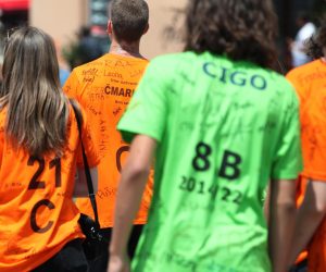 21.06.2022., Zagreb - Trg bana Josipa Jelacica.Uz simpaticne nadimke i imena na majicama u sredistu grada mogli su se vidjeti veseli ucenici osmih razreda osnovne skole kojima je danas bio zadnji dan skole. Photo: Sanjin Strukic/PIXSELL