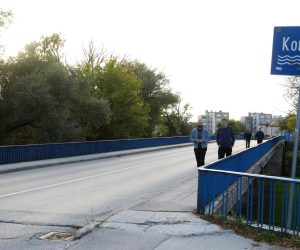 21.09.2021., Karlovac - Na zahtjev Udruge Specijalne jedinice policije "Grom"  vijecnici Karlovca glasaju za preimenovanje mosta na rijeci Korani u Karlovcu u Most Specijalne jedinice policije "Grom".r Photo: Kristina Stedul Fabac/PIXSELL
