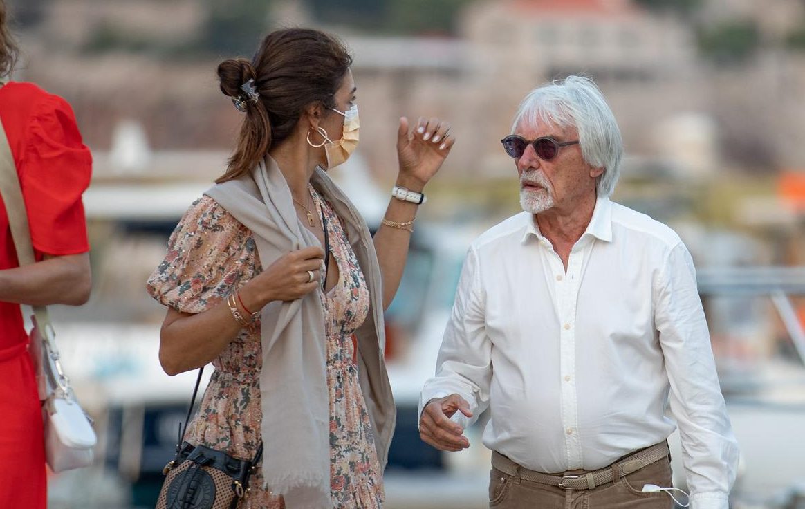 24.07.2021., Stradun, Dubrovnik - Bernard Charles Ecclestone, poznatiji kao Bernie Ecclestone, britanski poduzetnik i jedan od vodech ljudi Formule 1,prosetao je Stradunom u drustvu supruge Fabiane Flossi. rPhoto: Grgo Jelavic/PIXSELL
