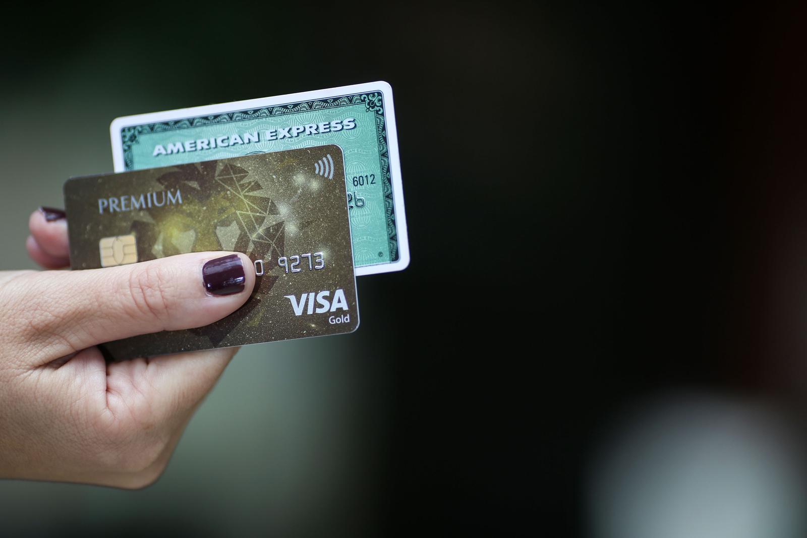 24.09.2019., Zagreb - Do kraja 2019. godine pola milijuna Hrvata dobit ce nove Visa kartice umjesto American Expressa. American Express kartice korisnici ce moci koristiti do kraja ove godine, a nakon toga bit ce zamijenjene Visa karticama koje ce imati sve postojece funkcionalnosti i pogodnosti koje je do sada imala American Express kartica. rPhoto: Igor Soban/PIXSELL