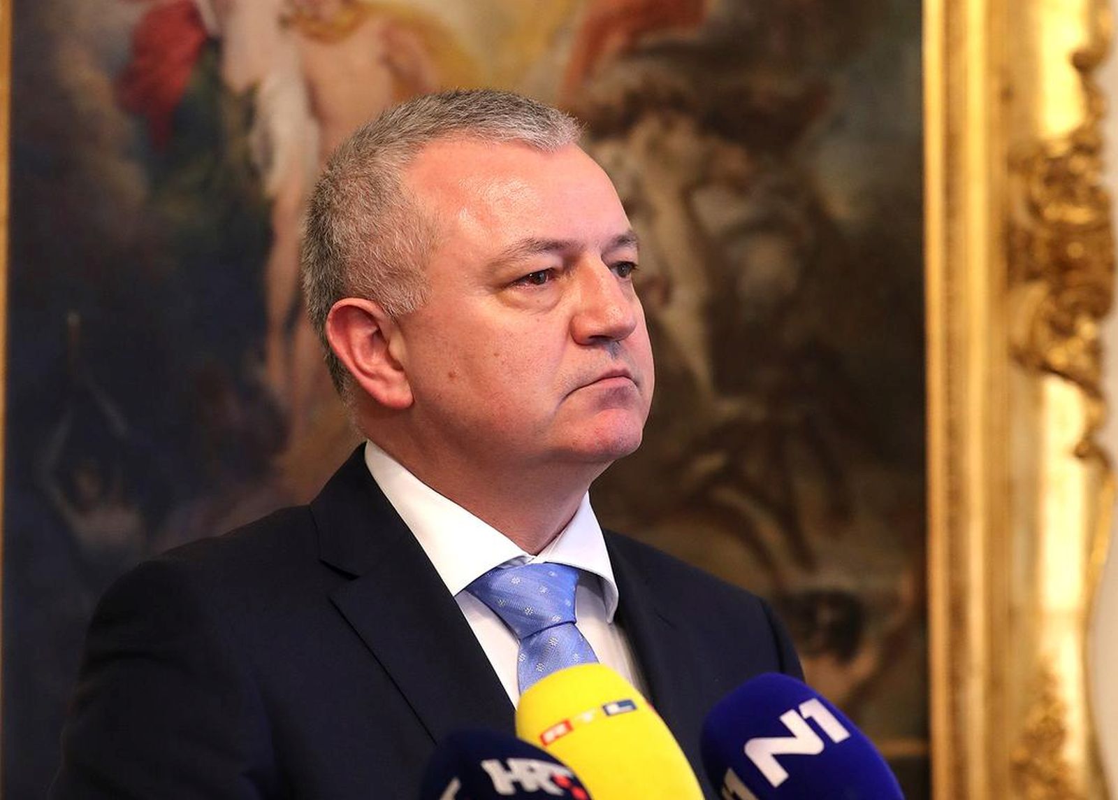25.01.2022., Zagreb - Ministar prostornoga uredjenja, graditeljstva i drzavne imovine Darko Horvat dao je izjavu za medije nakon zavrsetka sastanka koalicije u Banskim dvorima. Photo: Luka Stanzl/PIXSELL