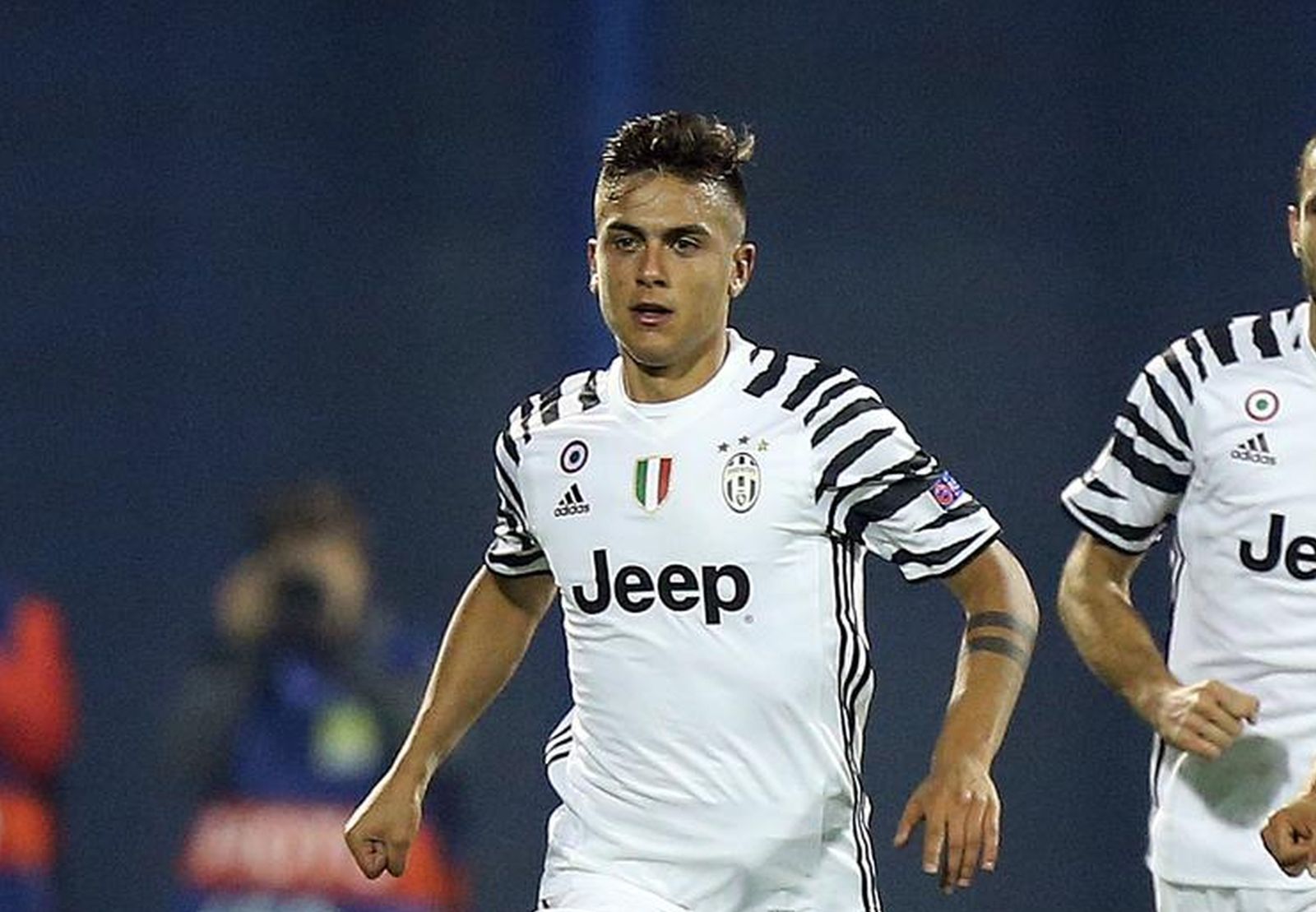 27.09.2016., stadion Maksimir, Zagreb - Liga prvaka, skupina H, 2. kolo, GNK Dinamo - Juventus FC. Paulo Dybala, Hernanes."nPhoto: Goran Stanzl/PIXSELL
