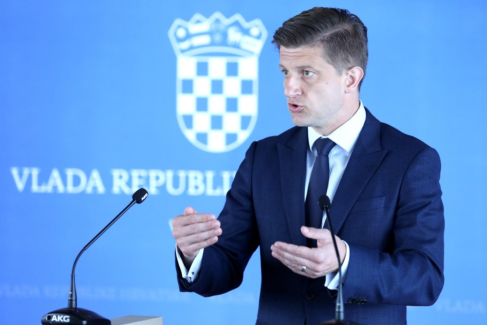30.06.2022., Zagreb - Nakon sjednice Vlade medijima se obratio ministar Zdravko Maric. Vlada je na svojoj 128. sjednici, uz ostalo, raspravljala o pokretanju postupka za sklapanje Protokola uz Sjevernoatlantski ugovor o pristupanju Republike Finske i Kraljevine Svedske. Photo: Patrik Macek/PIXSELL