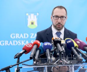 31.05.2022., Zagreb - Gradonacelnik Zagreba Tomislav Tomasevic odrzao je konferenciju za medije u Staro gradskoj vijecnici nakon svecanost dodjele javnih priznanja Grada Zagreba i Nagrada Zagrepcanka godine povodom Dana Grada Zagreba.   Photo: Patrik Macek/PIXSELL