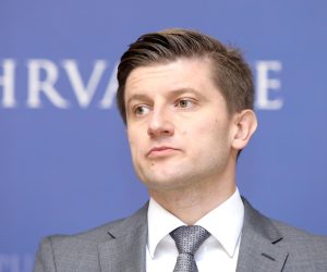 31.10.2019., Zagreb - Nakon sjednice Vlade na kojoj se raspravljalo o prijedlogu proracuna za 2020. godinu odrzana je konferencija za medije. potpredsjednik Vlade i ministar financija Zdravko Maric Photo: Patrik Macek/PIXSELL