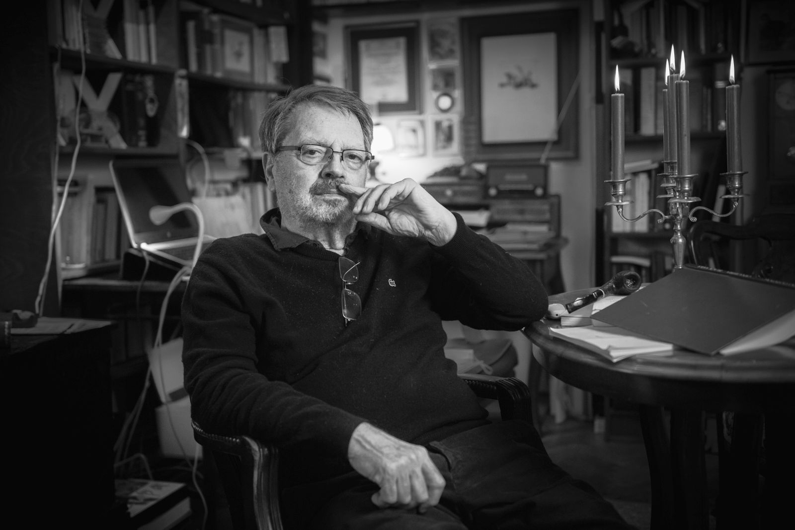 8.4.2021. Zagreb, Vjeran Zuppa, dramaturg, teoretičar književnosti, pjesnik, kazališni teoretičar i kritičar - portret 
Photo: Tomislav Cuveljak/NFoto/PIXSELL