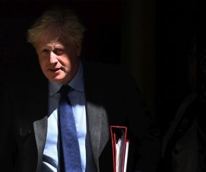 epa10027390 Britain's Prime Minister Boris Johnson departs his official residence at 10 Downing Street ahead of Prime Ministers Questions at Parliament in London, Britain, 22 June 2022.  EPA/NEIL HALL