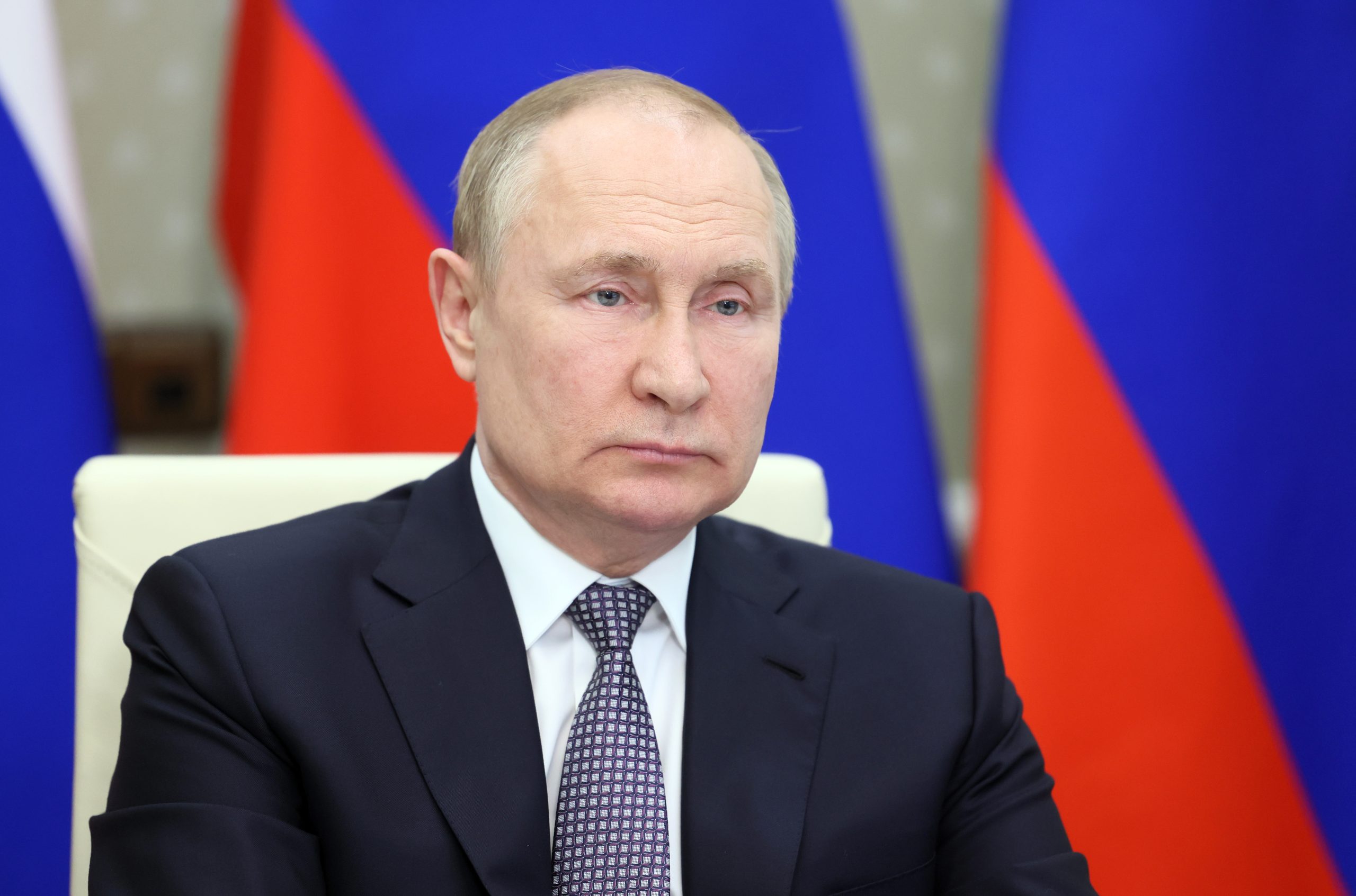 epa10031903 Russian President Vladimir Putin attends a BRICS Plus session involving the leaders of several invited states during the 14th BRICS summit in virtual format, via a video call at the Novo-Ogaryovo state residence, outside Moscow, Russia, 24 June 2022.  EPA/MIKHAIL METZEL / KREMLIN / SPUTNIK / POOL MANDATORY CREDIT