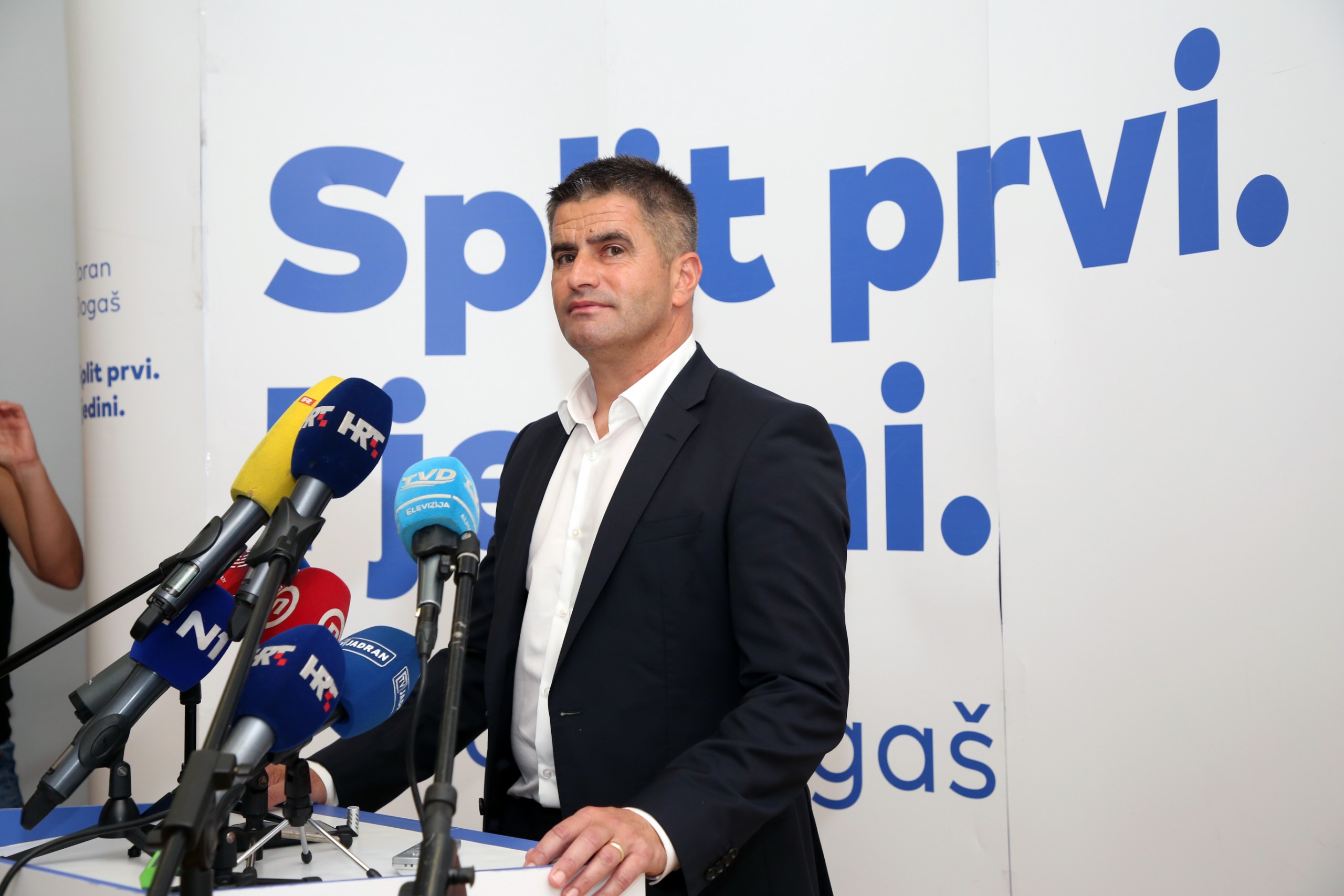 Split, 26.06.2022 - Izborni stoer Zorana Ðogaa. Na slici Vice Mihanoviæ.foto HINA/ Mario STRMOTIÆ/ ik