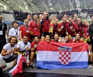 Oran, 6.7.2022.-  Hrvatske rukometaice osvojile su srebrnu medalju na Mediteranskim igrama koje ove srijede zavravaju u alirskom Oranu. U finalnom su susretu panjolke bile bolje od Hrvatske s 29-25 (17-13). 
foto HINA/ HOO/ ua