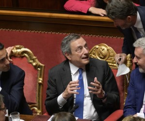 epa10082614 Italian Prime Minister Mario Draghi (C) flanked by ministers during the Senate confidence vote on Draghi's government, in Rome, Italy, 20 July 2022. On the day, Draghi told the Senate that the 'only way forward' for his executive is 'to reconstruct the pact of trust' that it was founded on as reported on the crisis of government. The previous week, Italian President Mattarella refused to accept Draghi's resignations following the failure of ruling coalition partner 5-Star Movement (M5S) to back the government in a confidence vote.  EPA/CLAUDIO PERI