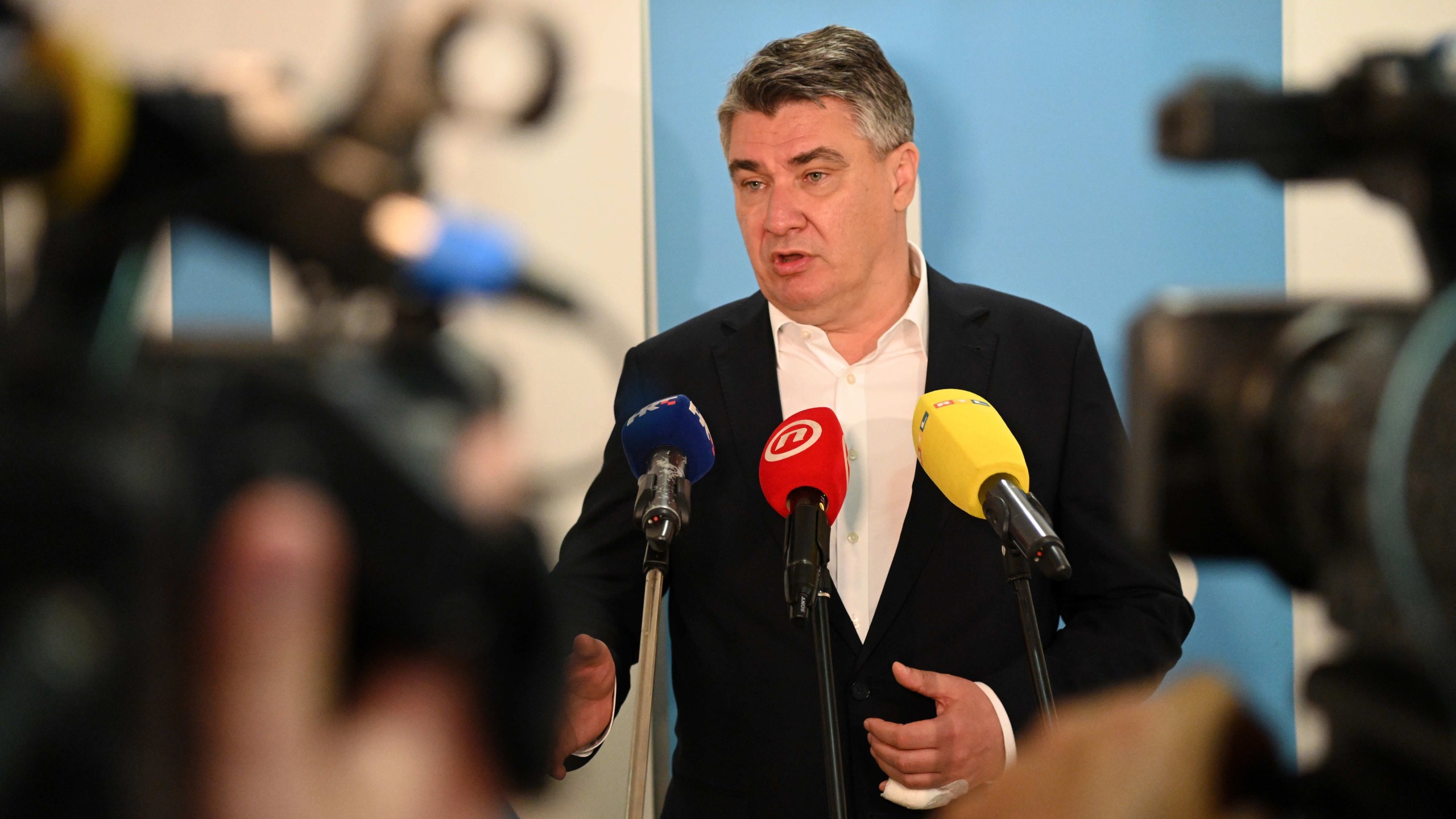 Korèula, 28.07.2022 - Predsjednik Republike Zoran Milanoviæ pozvao je danas ponovo predsjednika Vlade Andreja Plenkoviæa da sazovu sjednicu Vijeæa za nacionalnu sigurnost i to zbog dogaðanja u Bosni i Hercegovini. foto HINA/ Ured predsjednika RH/ Marko BELJAN/ ik