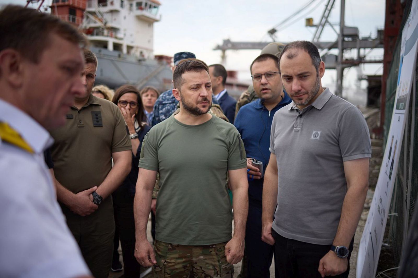 epa10097084 A handout photo made available by the Ukrainian Presidential Press Service shows Ukrainian President Volodymyr Zelensky (C) and G7 countries' ambassadors visit to the port of Odesa, Ukraine, 29 July 2022. Ukraine was ready to export Ukrainian grain and waiting for signals from partners about the start of transportation, Zelensky said on his official Telegram account. A center to oversee the Ukrainian grain export was opened in Istanbul on 27 July following a deal between Russian and Ukraine to export Ukrainian grain from besieged ports through the Black Sea.  EPA/UKRAINIAN PRESIDENTIAL PRESS SERVICE -- MANDATORY CREDIT: UKRAINIAN PRESIDENTIAL PRESS SERVICE -- HANDOUT EDITORIAL USE ONLY/NO SALES