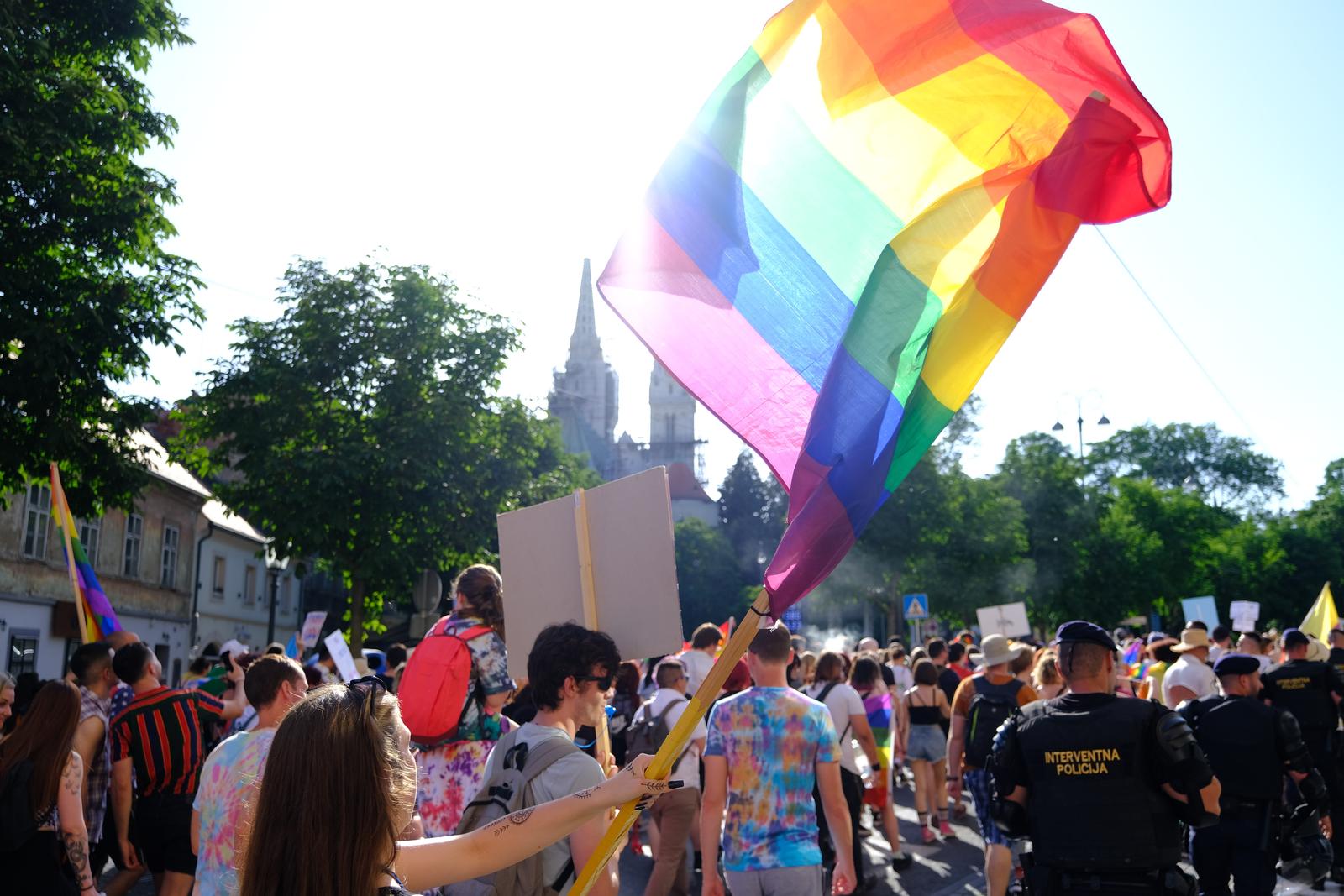 04.06.2022., Zagreb - 21. Povorka ponosa LGBTIQ+ zajednice, osoba i duginih obitelji Zagreb Pridea ove se godine odrzava pod sloganom "Dajte nam nasa cetiri zida!". Photo: Slaven Branislav Babic/PIXSELL