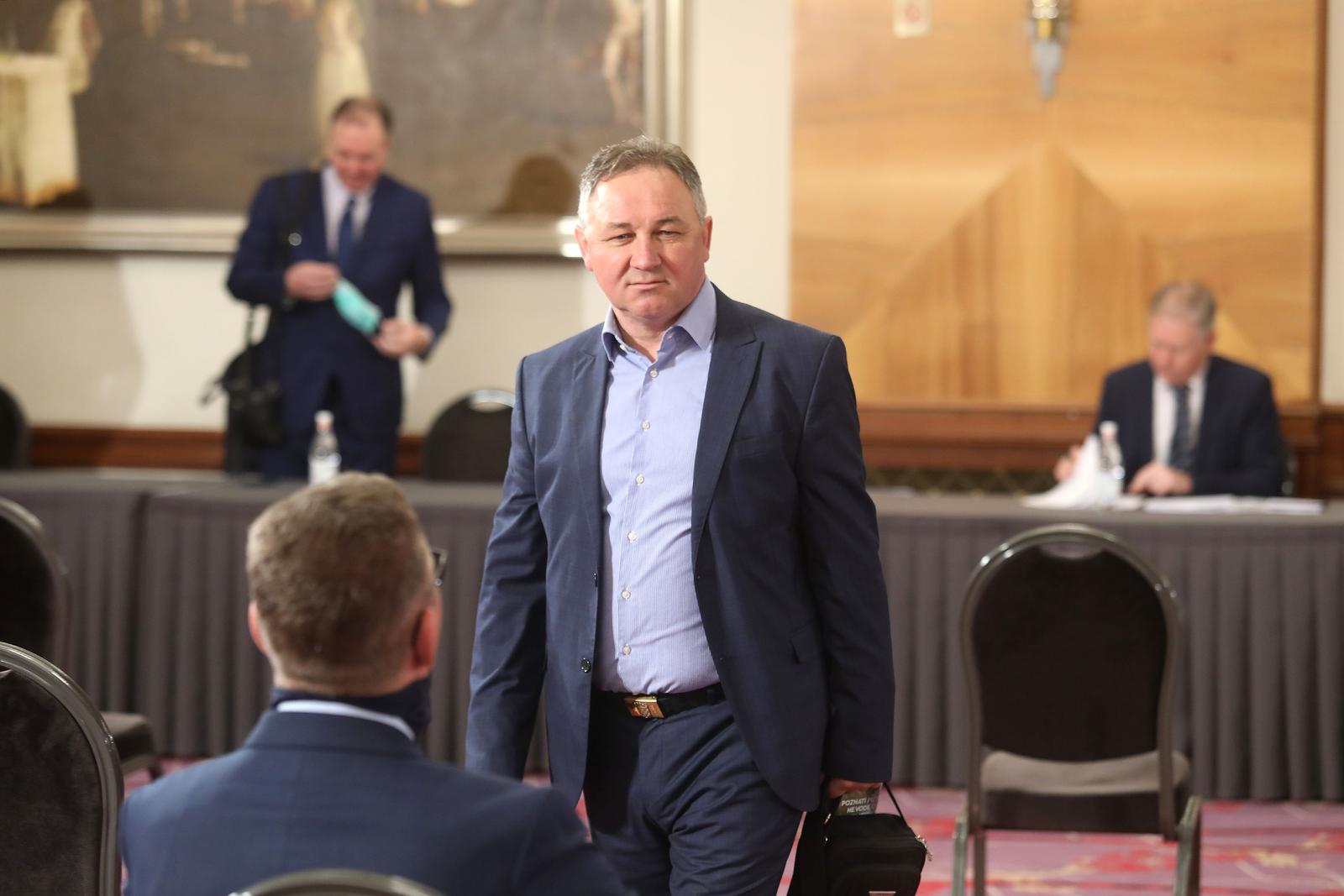 07.04.2020., Zagreb - Sabor bi danas trebao glasovati o  Vladinom paketu mjera za pomoc gospodarstvu pogodjenom koronavirusom. Zbog ocekivanog veceg broja zastupnika na glasovanju, plenarna sjednica se odrzava u hotelu Westin gdje je moguce osigurati uvjete za zastitu od zaraze.r Photo: Patrik Macek/PIXSELL