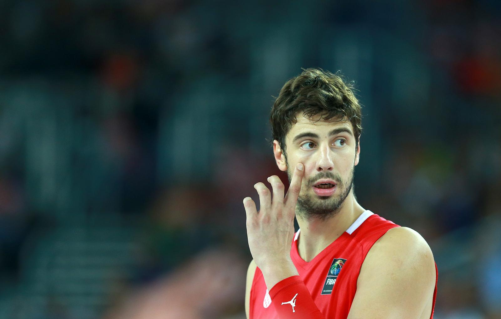 10.09.2015., Arena Zagreb, Zagreb - EuroBasket 2015., skupina C, 05. kolo, Gruzija - Hrvatska. Eurobasket 2015 po prvi puta odrzava se u cetiri drzave. Hrvatska (Zagreb), Njemacka (Berlin), Litvija (Riga) i Francuska (Montpellier) ugostit ce kosarkase tijekom grupnih susreta dok ce se zavrsnica turnira odrzati u francuskom Lilleu. Ante Tomic. Photo: Igor Kralj/PIXSELL
