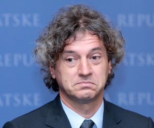 14.09.2015., Zagreb - Predsjednik Vlade Republike Hrvatske Zoran Milanovic i predstavnci  HEP-a , GEN-I ite RWE Hrvatska potpisali su u Banski dvorima Sporazum o suradnji na mjerama suzbijanja energetskog siromastva. Robert Golob. Photo: Patrik Macek/PIXSELL