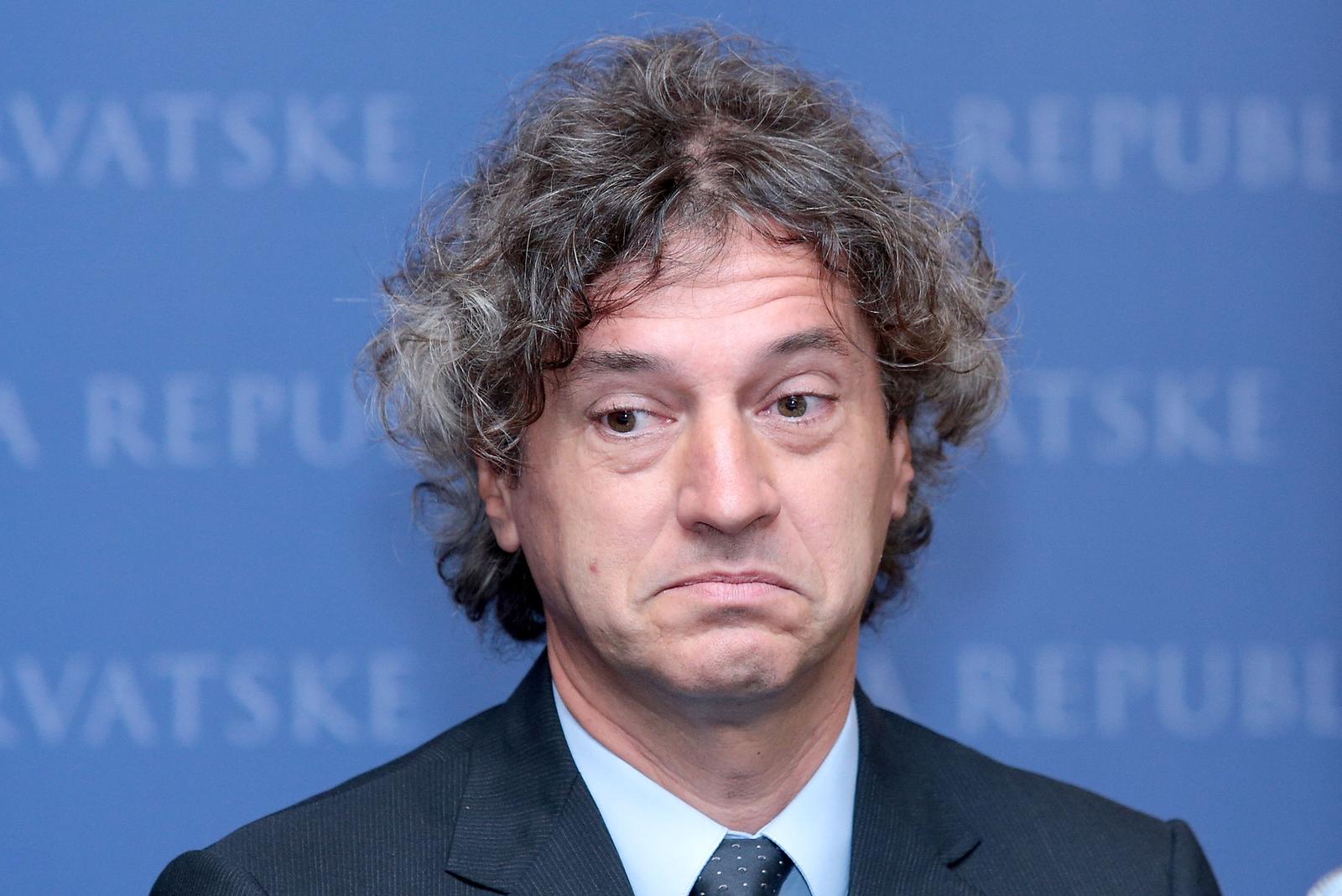 14.09.2015., Zagreb - Predsjednik Vlade Republike Hrvatske Zoran Milanovic i predstavnci  HEP-a , GEN-I ite RWE Hrvatska potpisali su u Banski dvorima Sporazum o suradnji na mjerama suzbijanja energetskog siromastva. Robert Golob. Photo: Patrik Macek/PIXSELL
