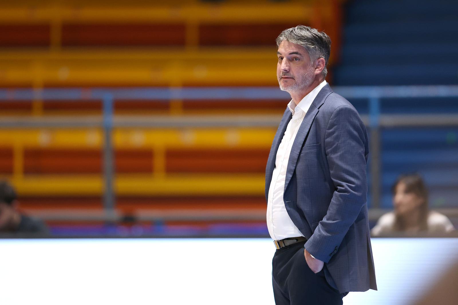 17.05.2022., Dom sportova, Zagreb - Treca utakmica cetvrtfinala doigravanja prvenstva kosarkasa KK Cedevita - KK Gorica. Trener Cedevite Junior Damir Mulaomerovic Photo: Luka Stanzl/PIXSELL