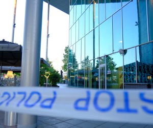 19.06.2022., Zagreb - Zaprimljena je nova dojava o bombi u trgovackom centru Avenue Mall. Posjetitelji su evakuirani, a pregled centra obavlja policija. Photo: Slaven Branislav Babic/PIXSELL