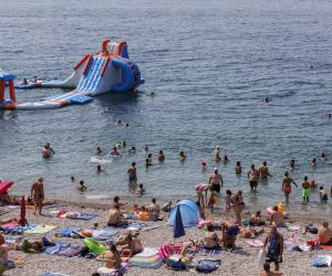 24.07.2022., Rijeka - Guzva na plazama tijekom vikenda.  


 Photo: Nel Pavletic/PIXSELL