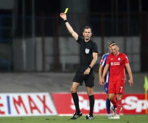 24.07.2022., stadion u Kranjcevicevoj ulici, Zagreb - SuperSport HNL, 02. kolo, NK Lokomotiva - NK Osijek. Sudac Duje Strukan.  Photo: Luka Stanzl/PIXSELL