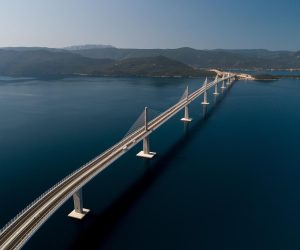 26.07.2022., Peljesac, Komarna - Peljeski most u svom punom sjaju uoci vecerasjeg otvorenja  Photo: Igor Kralj/PIXSELL