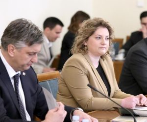 28.04.2022., Zagreb - Na 31. sjednici Odbor za Ustav, Poslovnik i politicki sustav raspravlja o prijedlogu premijera Plenkovica za iskazivanje povjerenja Anji Simpragi za obavljanje duznosti potpredsjednice Vlade RH. Photo: Patrik Macek/PIXSELL