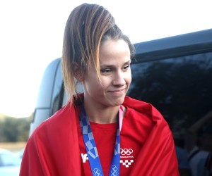 30.07.2021., Knin - U Kninu organiziran svecani docek Matee Jelic koja je osvojila zlatnu medalju u teakwondou.rPhoto: Dusko Jaramaz/PIXSELL