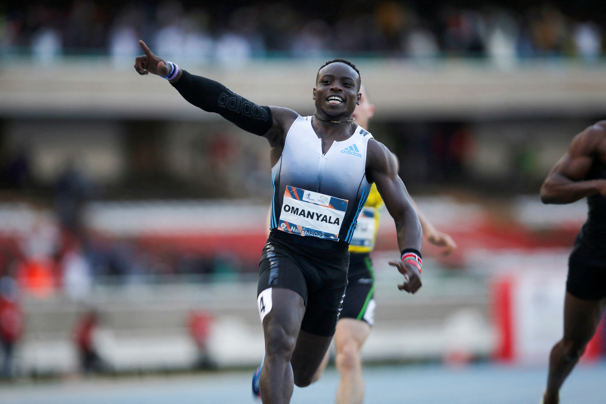 Kenya's Ferdinand Omanyala celebrates wining the men's 100 meters race during the third edition of Kip Keino Classic at the Kasarani stadium in Nairobi, Kenya May 7, 2022. REUTERS/Monicah Mwangi Photo: MONICAH MWANGI/REUTERS