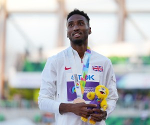 Athletics - World Athletics Championships - Men's 400 Metres - Final - Hayward Field, Eugene, Oregon, U.S. - July 22, 2022  Bronze medallist Britain's Matthew Hudson-Smith celebrates on the podium during the medal ceremony after the men's 400 metres final REUTERS/Aleksandra Szmigiel Photo: ALEKSANDRA SZMIGIEL/REUTERS
