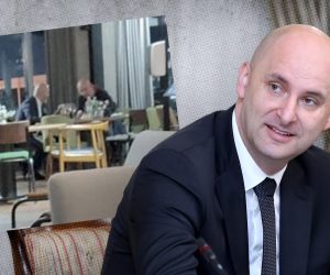 23.05.2019., Zagreb - Vlada RH odrzala je 158. sjednicu na kojoj je, uz ostalo, raspravljala o godisnjem izvjescu o obrani za 2018. godinu i izmjenama i dopunama Zakona o obrani. Potpredsjednik Vlade i ministar poljoprivrede Tomislav Tolusic.rPhoto: Patrik Macek/PIXSELL