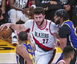 February 2, 2022, Los Angeles, California, USA: Anthony Davis 3 of the Los Angeles Lakers defends against Jusuf Nurkic 27 of the Portland Trail Blazers during their NBA, Basketball Herren, USA game on Wednesday February 2, 2022 at Crypto.com Arena in Los Angeles, California. /PI Los Angeles USA - ZUMAp124 20220202_zaa_p124_007 Copyright: xJAVIERxROJASx
