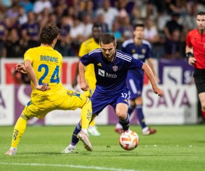 August 4, 2022, Maribor, Slovenia: David Browne L of HJK Helsinki and Ivan Brnic R of NK Maribor seen in action during the UEFA Europa League third qualifying round, first leg match at the Stadion Ljudski vrt in Maribor..Final score: NK Maribor 0:2 HJK Helsinki Maribor Slovenia - ZUMAs197 20220804_zaa_s197_105 Copyright: xMilosxVujinovicx