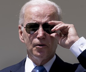 epa10094087 US President Joe Biden delivers remarks in the Rose Garden of the White House during his first public in-person appearance since contracting Covid-19, in Washington, DC, USA, 27 July 2022. Biden tested negative for Covid-19 on 27 July.  EPA/MICHAEL REYNOLDS