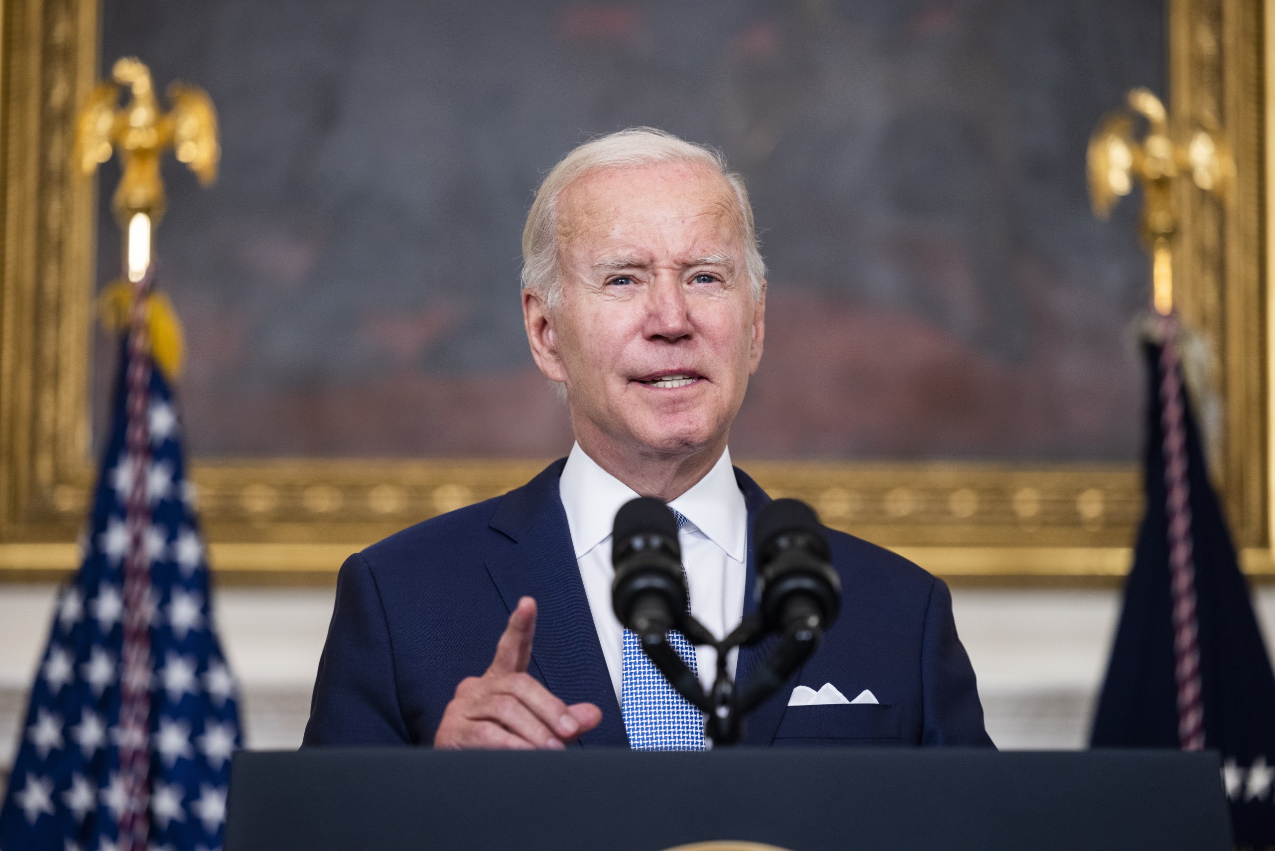 epa10095900 US President Joe Biden delivers remarks on the Inflation Reduction Act of 2022 in the State Dining Room in Washington, DC, USA, 28 July 2022. The gross domestic product (GDP) decreased at an annual rate of 0.9 percent in the second quarter of 2022. Inflation numbers in the US are already at 40-year highs.  EPA/JIM LO SCALZO