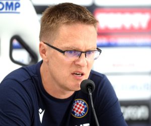 Split 3.08.2022 -Konferencija za medije HNK Hajduk: Trener Valdas Dambrauskas i Filip Krovinović. 
foto HINA/ Mario STRMOTIĆ/ ms
