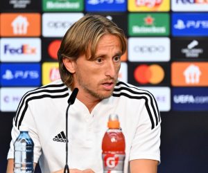 epa10112880 A handout photo made available by the UEFA of Real Madrid midfielder Luka Modric speakinig at the Real Madrid CF press conference in Helsinki, Finland, 09 August 2022, on the eve of the UEFA Super Cup Final 2022 between Real Madrid and Eintracht Frankfurt.  EPA/Oliver Hardt / UEFA HANDOUT  HANDOUT EDITORIAL USE ONLY/NO SALES