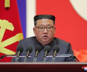 epa10115147 A photo released by the official North Korean Central News Agency (KCNA) shows North Korean leader Kim Jong Un speaking during a 'national meeting of reviewing the emergency anti-epidemic work' in Pyongyang, North Korea, 10 August 2022 (issued 11 August 2022). The North Korean leader declared victory over the coronavirus disease (COVID-19) pandemic and called for preventive measures to be eased.  EPA/KCNA   EDITORIAL USE ONLY
