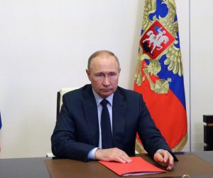 epa10116853 Russian President Vladimir Putin chairs a meeting with permanent members of the Russian Security Council via a video conference call at the Novo-Ogaryovo state residence outside Moscow, Russia, 12 August 2022.  EPA/MIKHAIL KLIMENTYEV/KREMLIN / POOL MANDATORY CREDIT