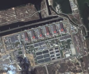 epa10129321 A handout photo made available by Maxar Technologies of the Zaporizhzhia nuclear power plant facility in Enerhodar, Ukraine, 19 August 2022. No significant signs of recent shelling or damage was seen in or around the nuclear plant.  EPA/MAXAR TECHNOLOGIES HANDOUT HANDOUT -- MANDATORY CREDIT: SATELLITE IMAGE 2022 MAXAR TECHNOLOGIES -- THE WATERMARK MAY NOT BE REMOVED/CROPPED -- HANDOUT EDITORIAL USE ONLY/NO SALES