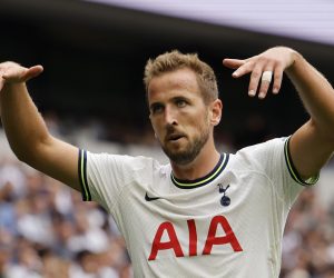 epa10130328 Harry Kane of Tottenham reacts during the English Premier League soccer match between Tottenham Hotspur and Wolverhampton Wanderers in London, Britain, 20 August 2022.  EPA/TOLGA AKMEN EDITORIAL USE ONLY. No use with unauthorized audio, video, data, fixture lists, club/league logos or 'live' services. Online in-match use limited to 120 images, no video emulation. No use in betting, games or single club/league/player publications