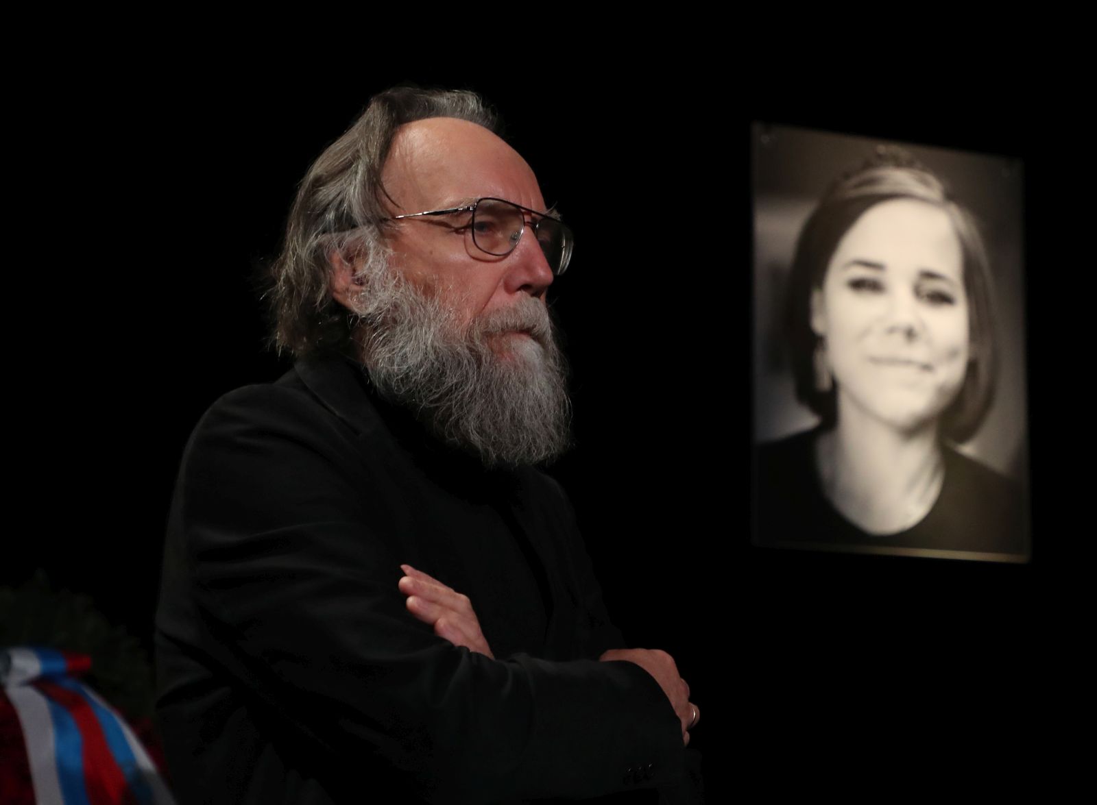 epa10134333 Russian political philosopher Alexander Dugin, leader of the International Eurasian Movement, attends a mourning ceremony for his daughter, Russian journalist and political scientist Darya Dugina (Platonova), at the Ostankino Television Technical Center in Moscow, Russia, 23 August 2022. Dugina, 29, died on 20 August when the car she was driving blew up on a highway near Moscow.  EPA/MAXIM SHIPENKOV
