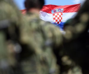 01.06.2022., Knin - Na kninskoj tvrdjavi odrzana je zavrsna svecanost hodnje polaznika Sredista za razvoj vodja "Marko Babic" na trasi dugoj 88 kilometara.   Photo: Hrvoje Jelavic/PIXSELL
