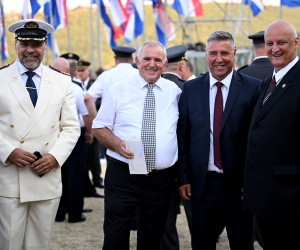 04.08.2022., Knin - Predsjednik Republike i vrhovni zapovjednik Oruzanih snaga Republike Hrvatske, Zoran Milanovic, uprilicio je svecani prijem za ratne zapovjednike povodom obiljezavanja Dana pobjede i domovinske zahvalnosti i Dana hrvatskih branitelja te 27. obljetnice VRO Oluja. Vlaho Orepic, Rahim Ademi, Franko Vidovic, Ljubo Cesic Rojs Photo: Davor Puklavec/PIXSELL