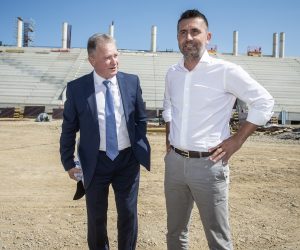 05.09.2020., Osijek - Predstavljanje novog trenera NK Osijek Nenada Bjelice na gradilistu novog stadiona na Pampasu. Predsjednik Uprave NK Osijek Ferenc Sakalj i Nenad Bjelica. Photo: Davor Javorovic/PIXSELL