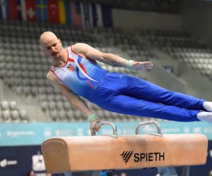 09.06.2022., Osijek - Prvi dan gimnasticarskog natjecanja DOBRO World CUP Osijek 2022. u sportskoj dvorani Gradski vrt. Kvalifikacije, konj s hvataljkama. Filip Ude Photo: Dubravka Petric/PIXSELL
