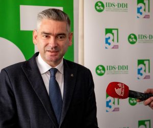 14.02.2021., Pazin - U kino dvorani Spomen doma odrzan je 33. Sabor IDS-a. Sabor se je odvijao istovremeno na cak 13 lokacija, a sve lokacije su bile povezane putem video streaminga. Boris Miletic Photo: Srecko Niketic/PIXSELL